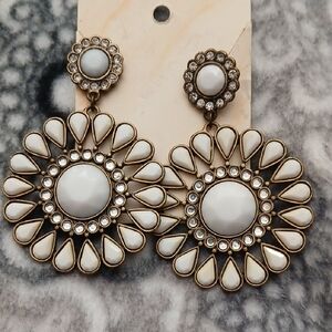Elegant White and Gold Floral Earrings